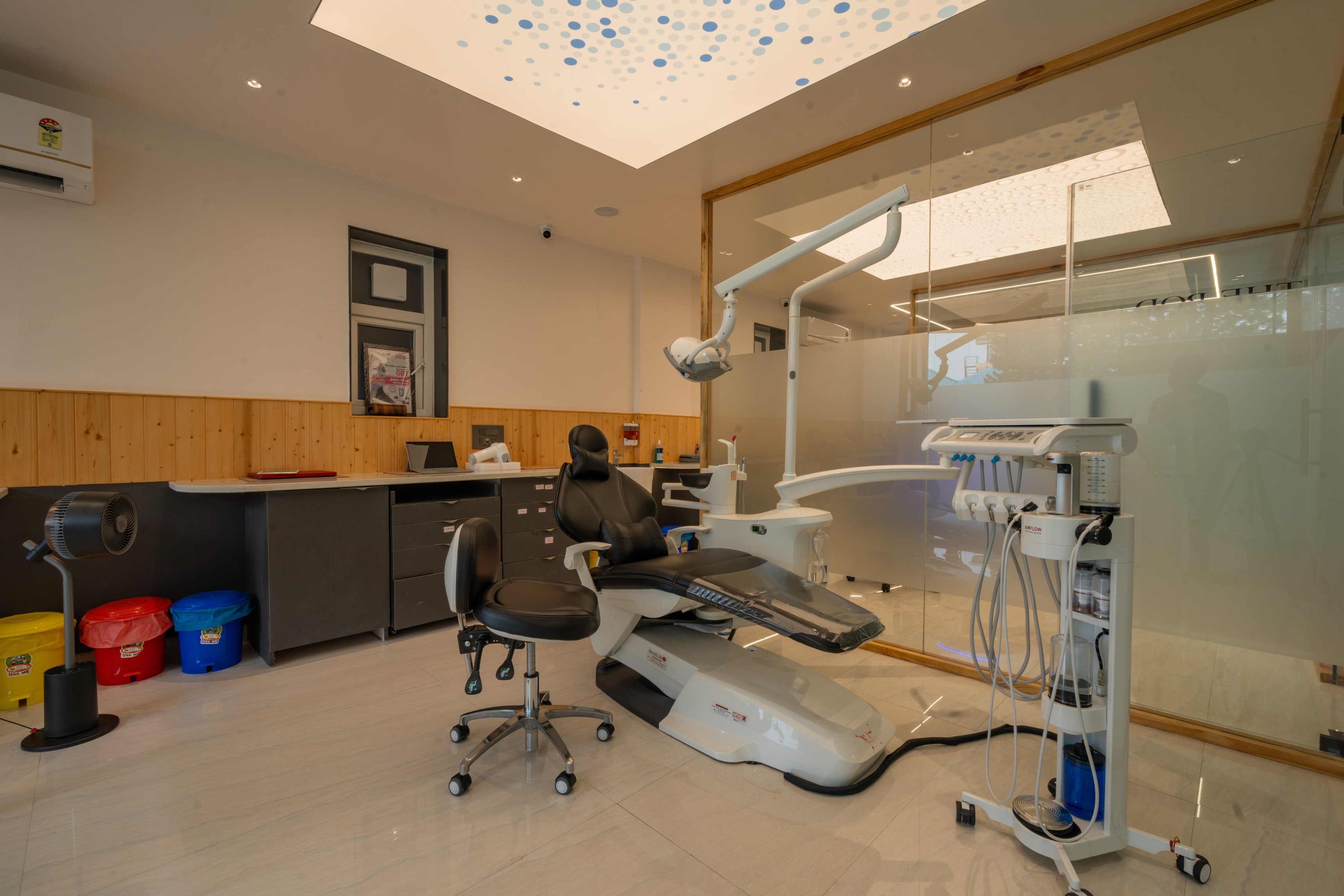 The Suite — Conservative & Endodontic Dentistry